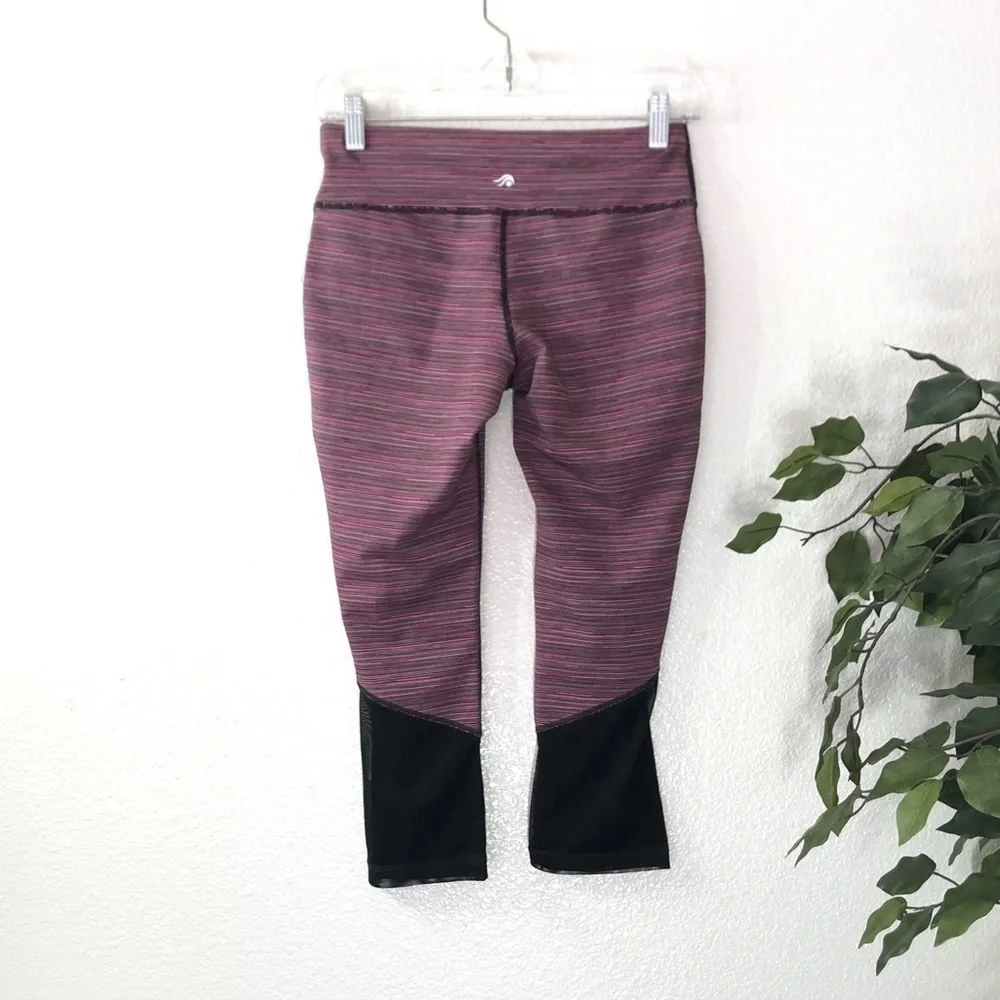 Ideology Striped Breast Cancer Cropped Leggings